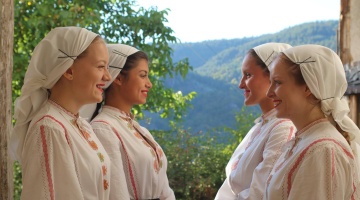 Коллектив  народного танца «Plamache» (Болгария)
