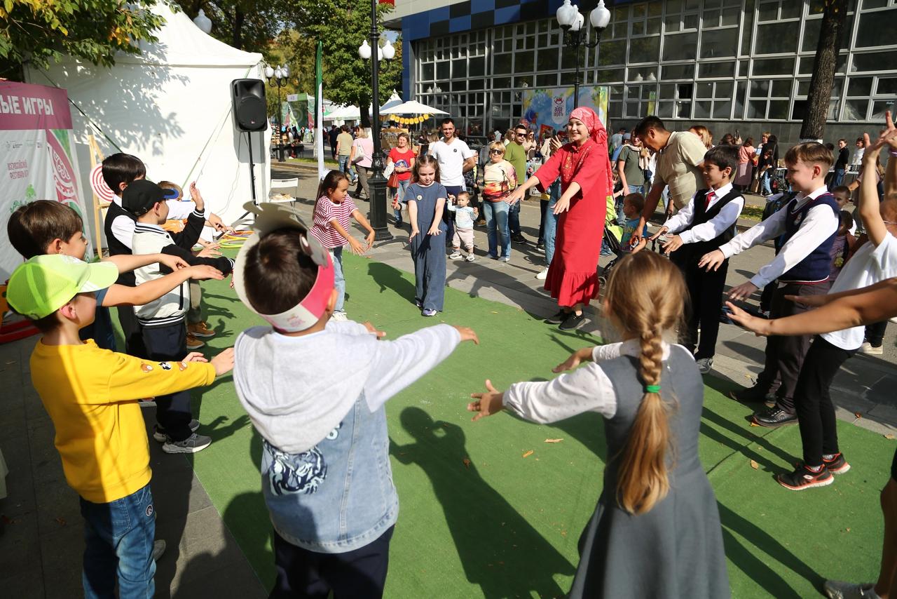 На всероссийском фестивале “Айда играть” организована работа интерактивной площадки «Народные игры» 