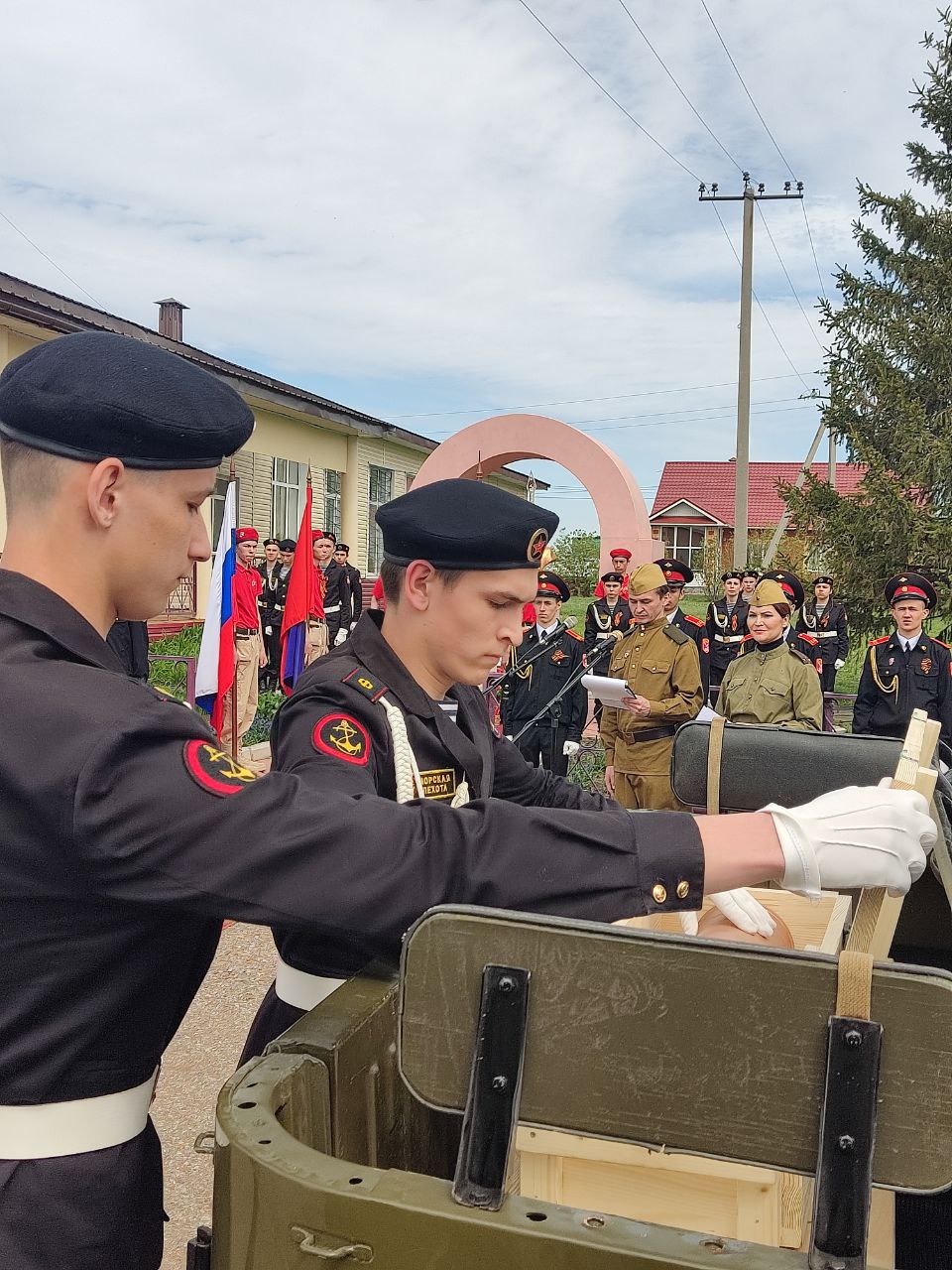 В Кармаскалинском районе состоялась торжественная передача гильзы с землей в основание будущего памятника генералу Шаймуратову 