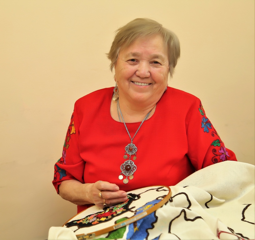 Сайда Ахтямова: «На карте республики Белокатайский район вышит северо-восточной традиционной тамбурной вышивкой»