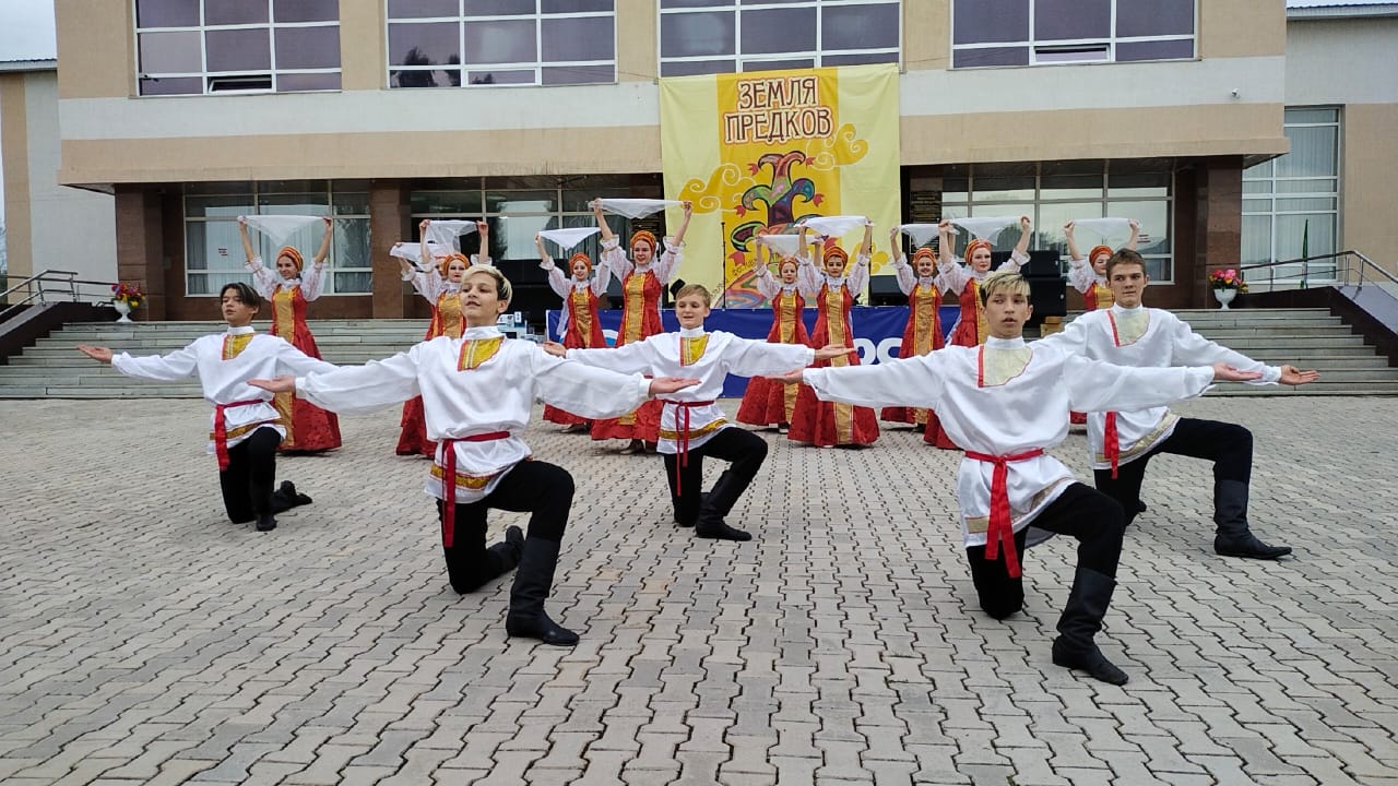 В Ермекееввском районе состоялся Межрегиональный фестиваль народов Икского региона «Земля предков»