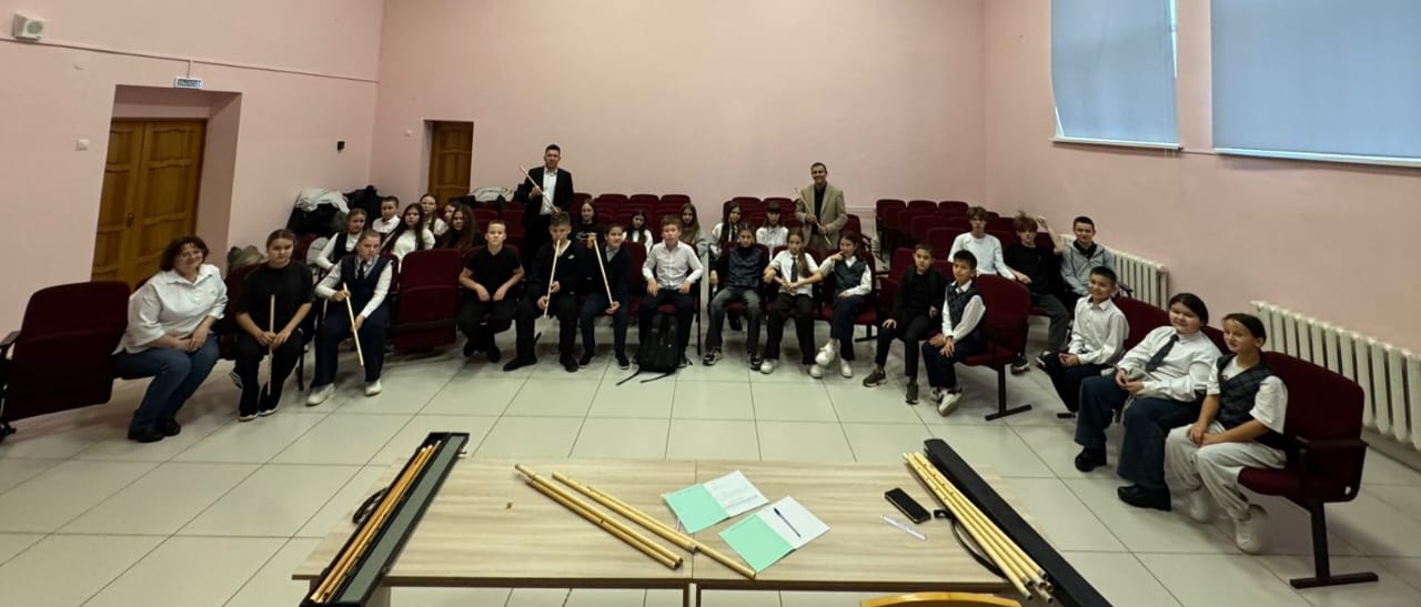 В Аскинском районе состоялась серия лекций и мастер-классов по игре на башкирском национальном музыкальном инструменте курае