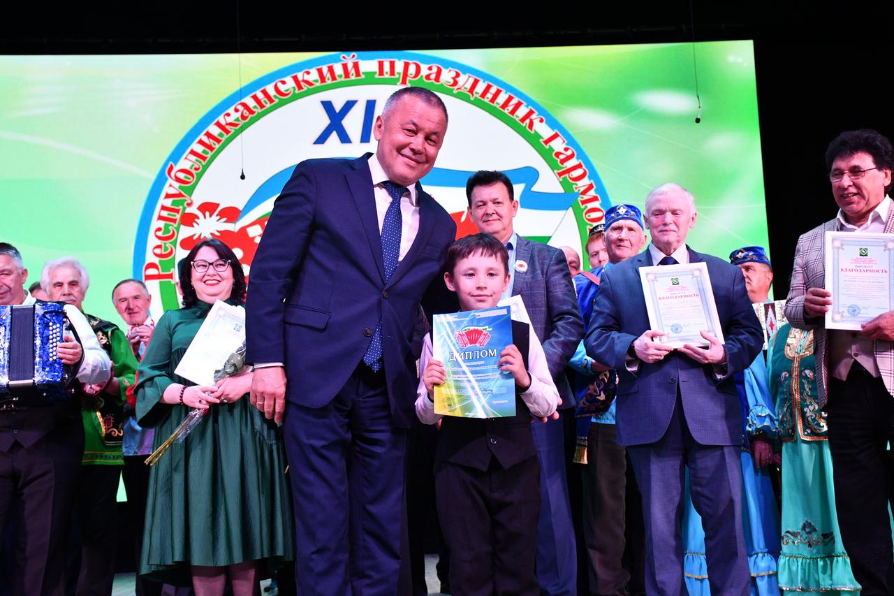 В Янауле состоялся праздник гармони «Моңға бай гармун байрамы» имени Фатыха Иксанова