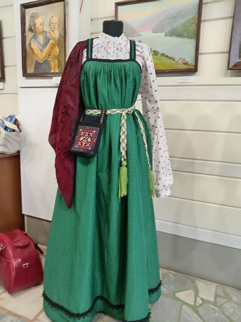 В Уфе проходит семинар по русскому народному костюму