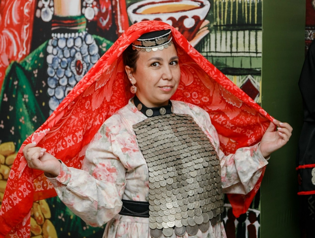 Завершился закрытый онлайн марафон по пошиву традиционного башкирского платья для рукодельниц Ханты-Мансийского автономного округа – Югры 