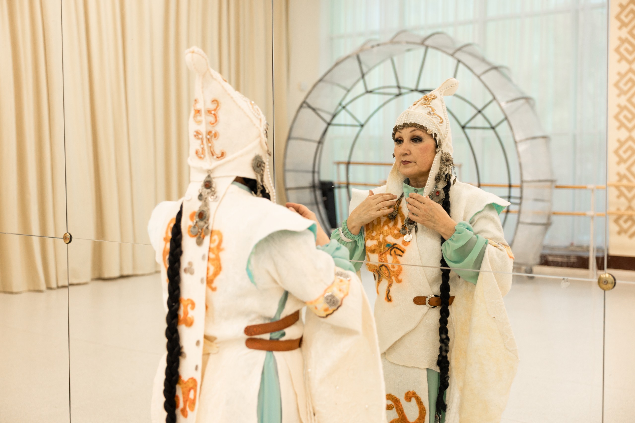 Сохраняя наследие: фотосессия коллекции костюмов проекта «ЭтноКод»