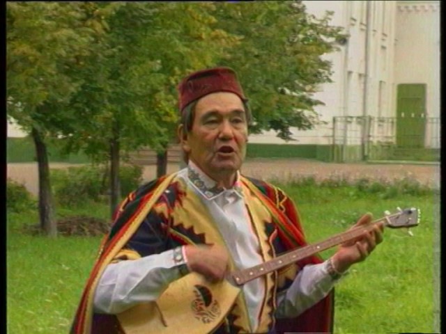 Сегодня свой 85-летний юбилей отмечает известный музыковед-фольклорист Риф Сулейманов