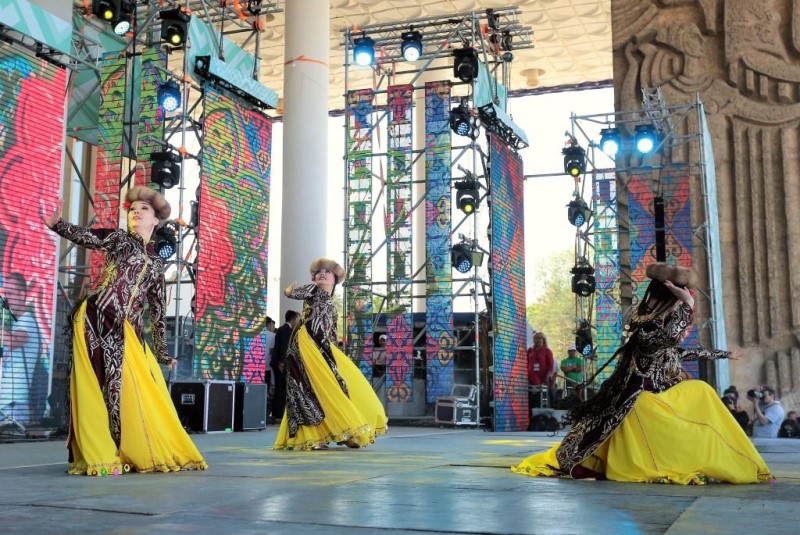 Гала-концертом в Уфе завершился фестиваль   «Берҙәмлек-Содружество» 