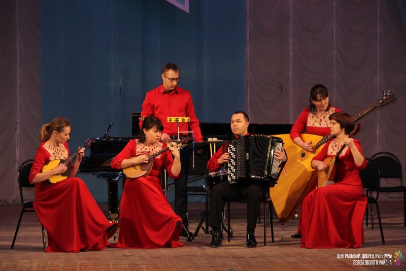 Конкурс ансамблей и оркестров народных инструментов выявил победителей