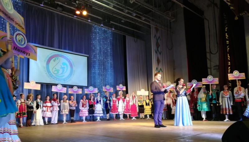В Туймазах стартовал VII Открытый Республиканский фестиваль  детской народной хореографии «Хоровод дружбы» 