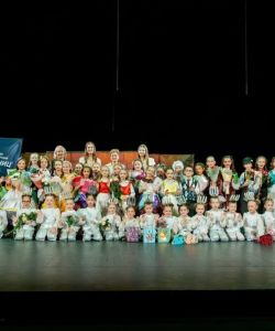 c64ffa4e-d8a4-410e-9059-4b5f5cb0571e