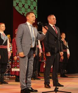 riancp9hi4qwn4-thmjtzddtdmesx5nn331sb45erjfta1mrwy_kitfmjgwv7tfz1sbm8uhg7rlqyzqb4cva7rk4